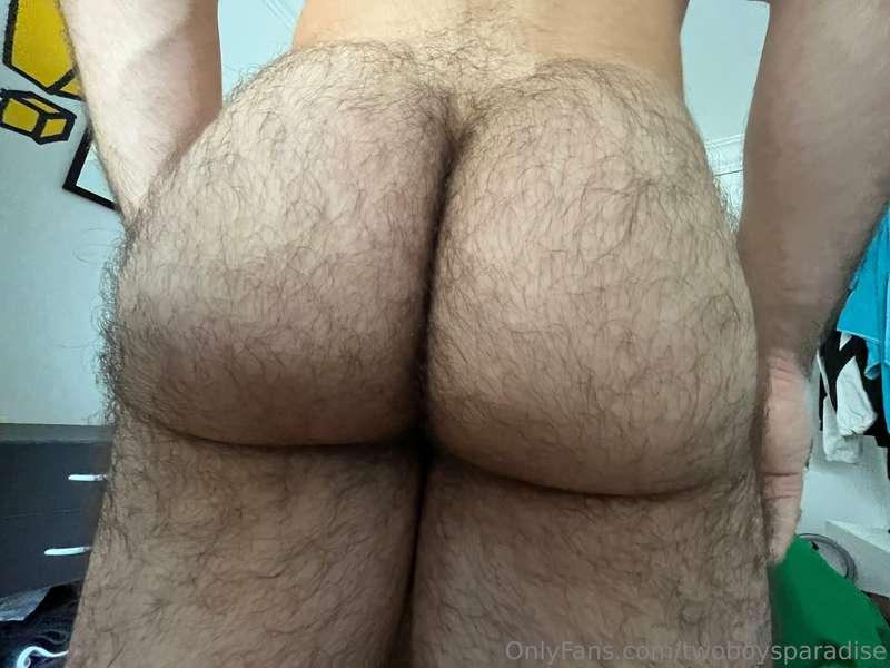Do you like hairy ones ? 🍑