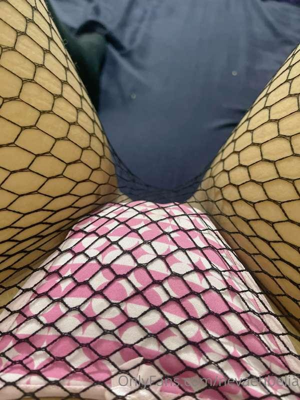 me pregunto si alguien se le antoja mi cosita a estas horas💕