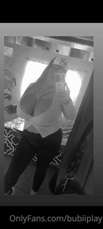hot photos, beautiful talks and much more content for you ju..