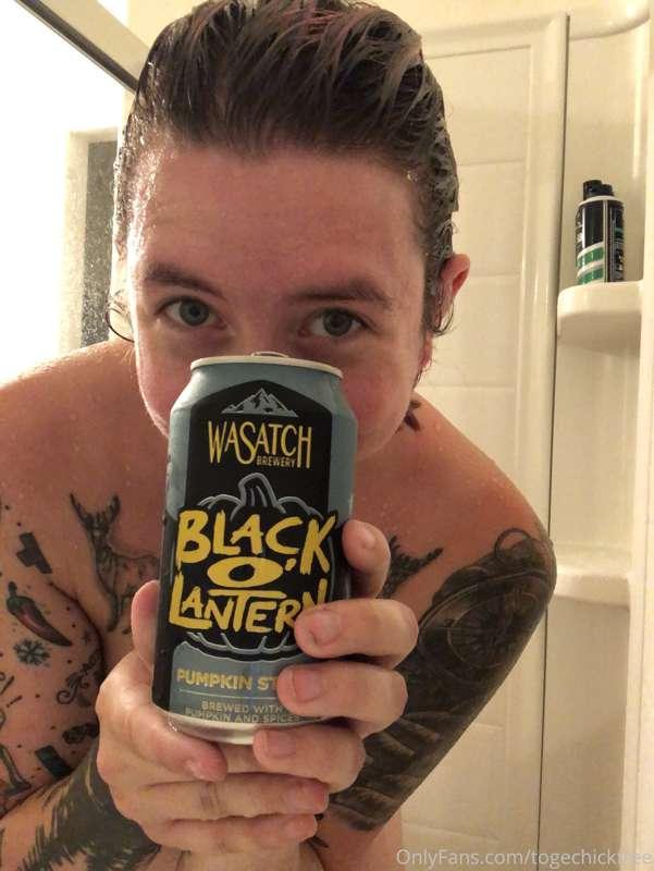 A little fun with beer & showers 😍🍻