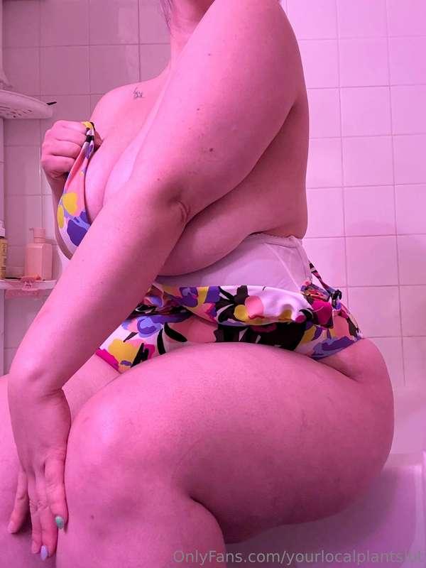yourlocalplantslut image #4