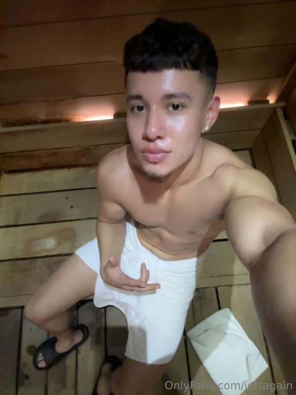 Never leave me alone in the sauna (or anywhere tbh) cause I ..