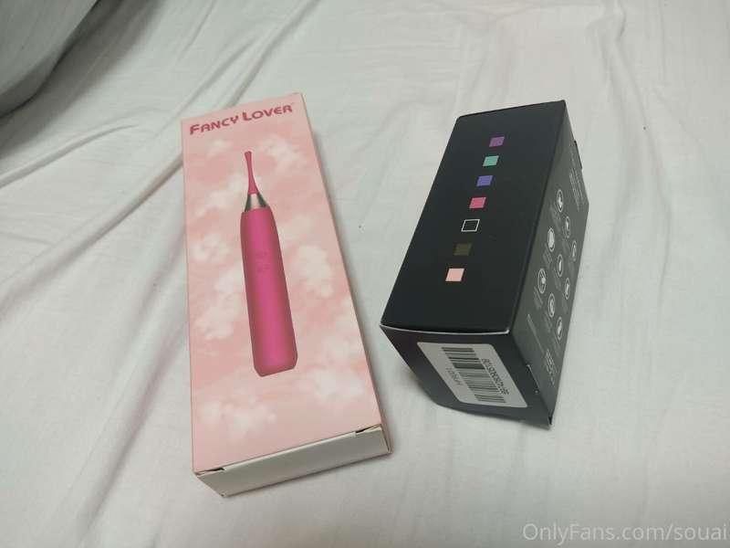 新しいおもちゃを今日使う、どきどきわくわくする笑

I use new sex toys today. I'm exci..