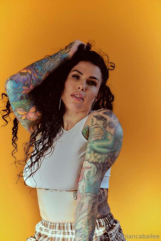 LIVE SHOW APRIL 18TH AT 6PM PST/9PM EST 🙏💙