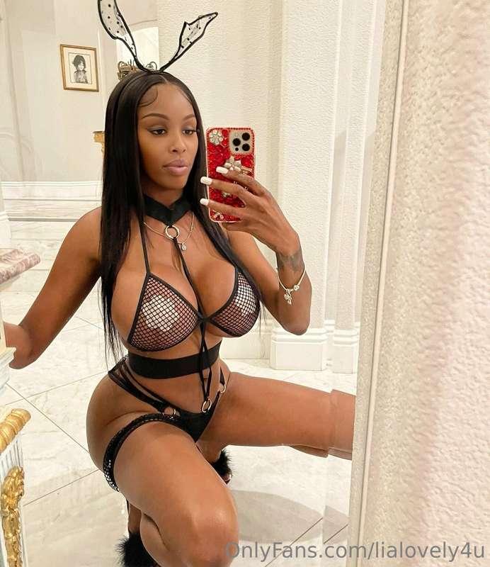 Did someone say Mommy? 😈