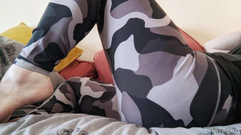 Feel like I'm rocking my new under armour leggings that Mr W..