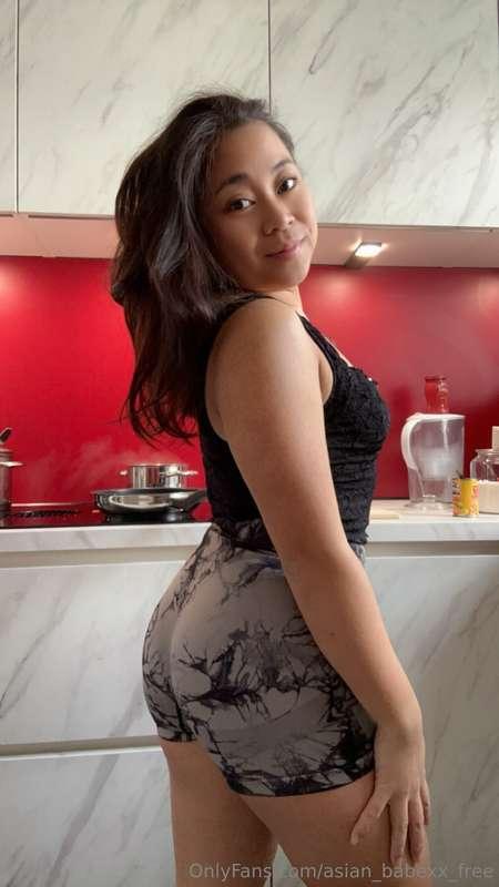 Saturday vibes 😘 let ME be your breakfast ;)