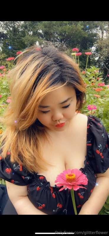 glitterflower image #0