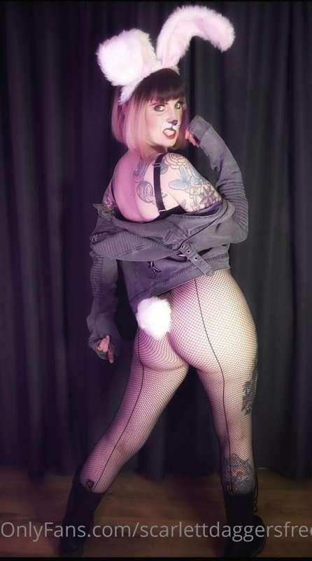 Naughty Rock n Roll rabbit fun for you this Easter!
Tip me $..