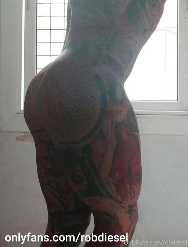 Took some photos off my ass next to the window. Should I mak..