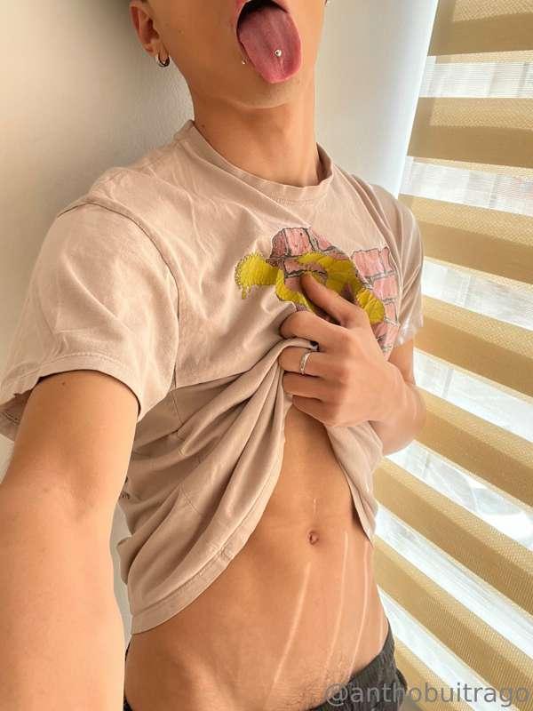 want to caress me a little?🥺❤️
