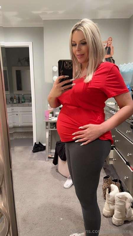 Titty report: sore, gigantic 🍈Nina report: Extremely happy 👼..