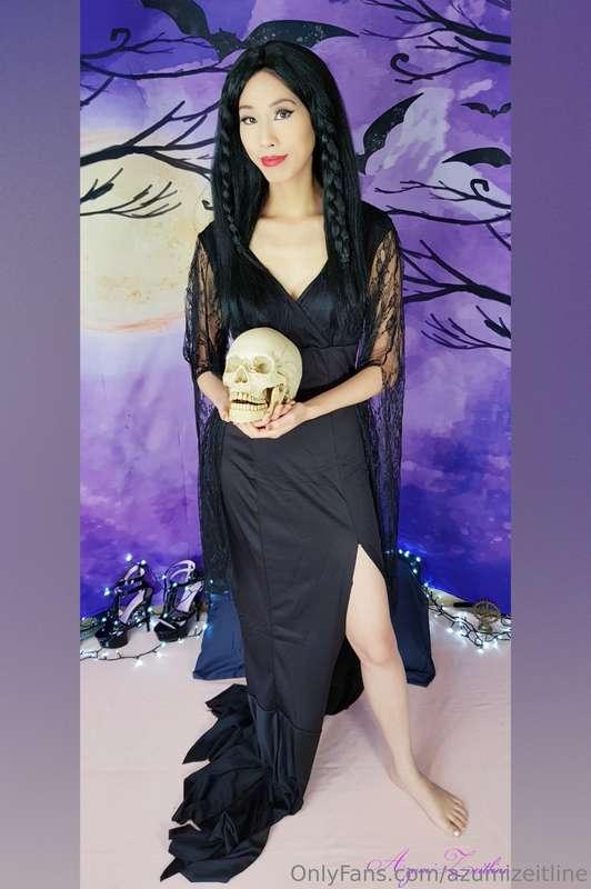💀 "I'm just like any modern woman trying to have it all." Mo..