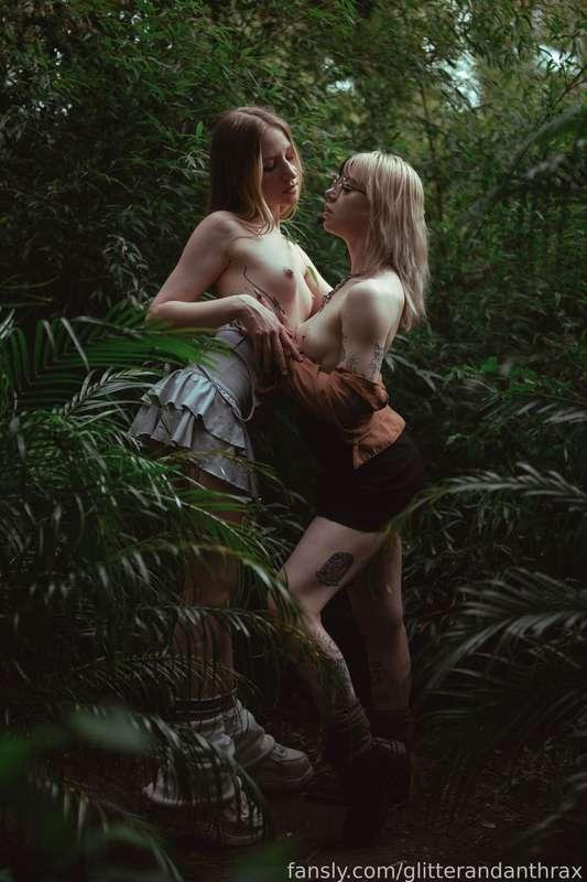 glitterandanthrax image #6