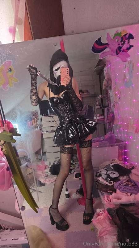 IM OMW TO THE CITY IMA DO MY SHOOT INNNNN im so excited guys..