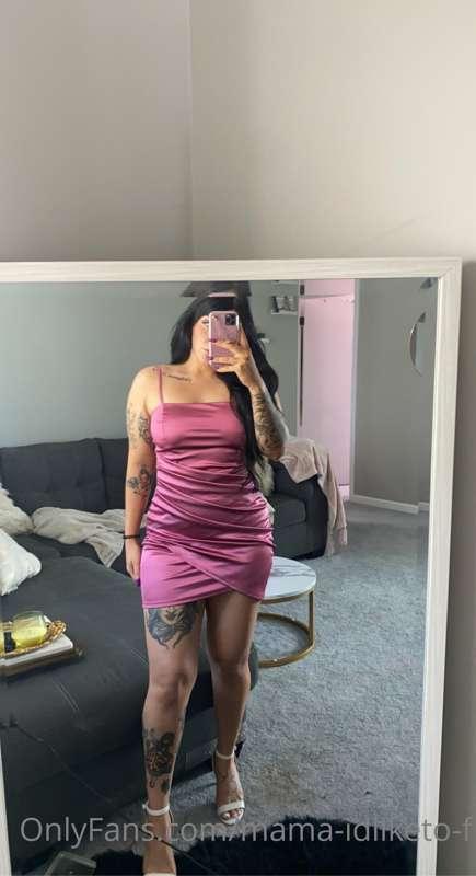 giving milf energy at a wedding this past weekend 😍 happy Mo..