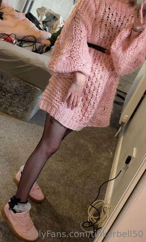 Nylons,socks and shoes😋