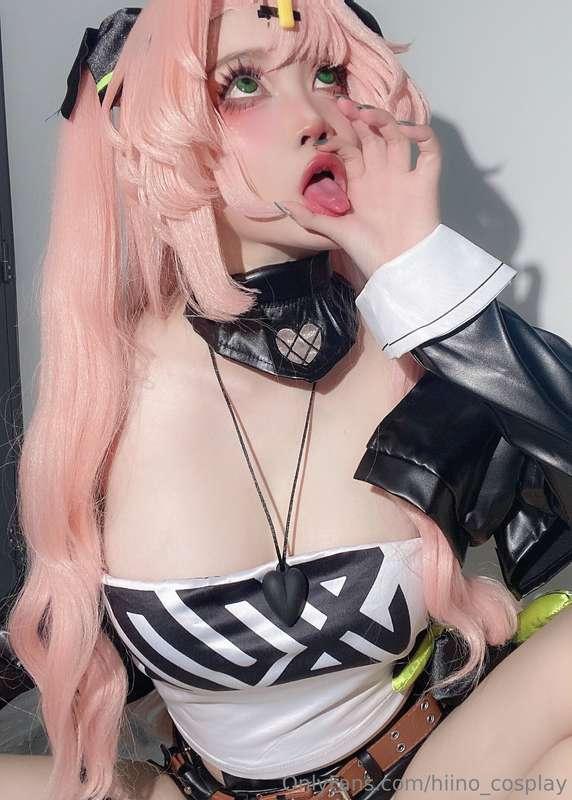 Nicole needs a long and sweet lollipop :p