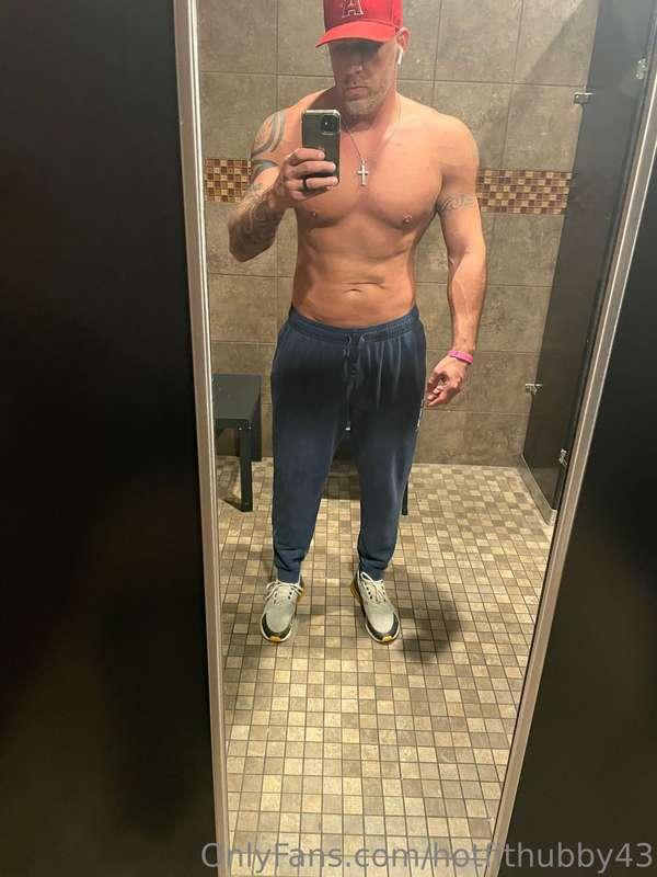 Gym session done! 💪🏻💪🏻