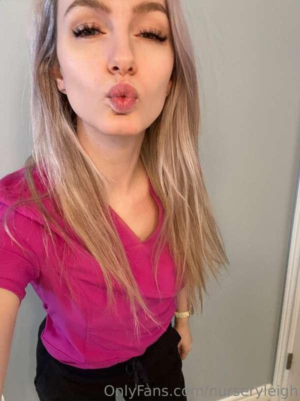 Tip this post if you would like to kiss me... 😘