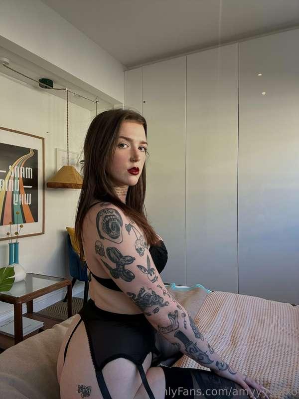 Im such a filthy whore fuck doll slut, it turns me on to thi..