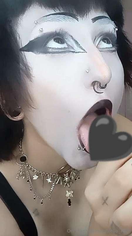 Tip me $5 for uncensored