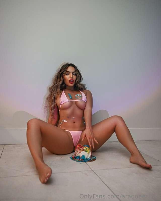 𝐁𝐢𝐫𝐭𝐡𝐝𝐚𝐲 𝐜𝐚𝐦𝐩𝐚𝐢𝐠𝐧 𝐩𝐚𝐫𝐭 𝟑 10 solo videos for 14.99 😵‍💫 i love..