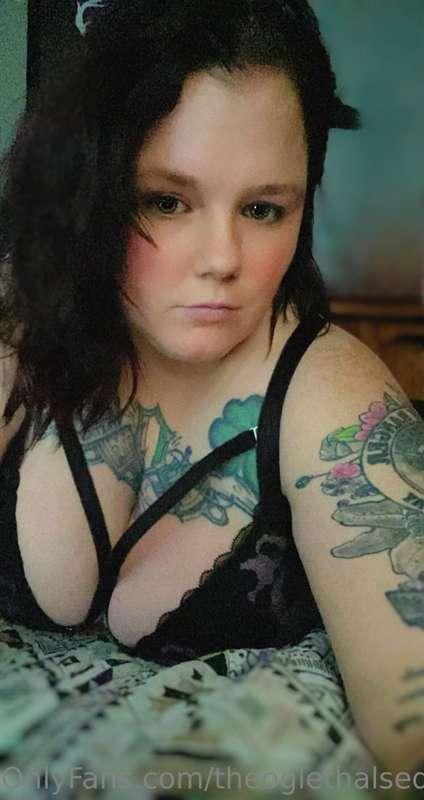 That time I had dark hair and a strappy bra…bonus pic!