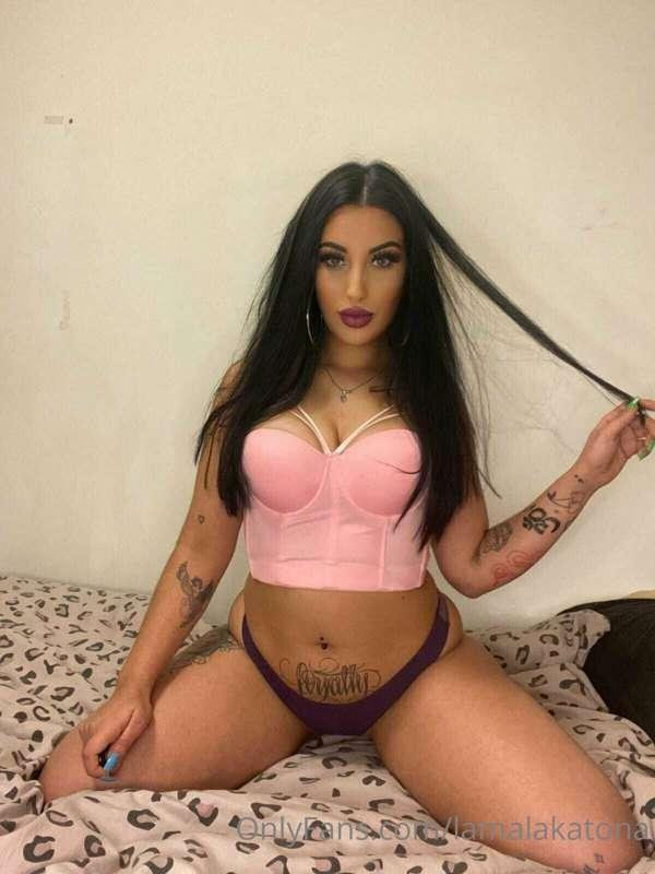 CHECK YOUR DM😈