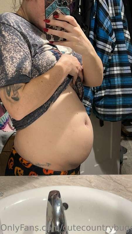 Come join the vip page for $4!!!! Come see my pregnancy jour..