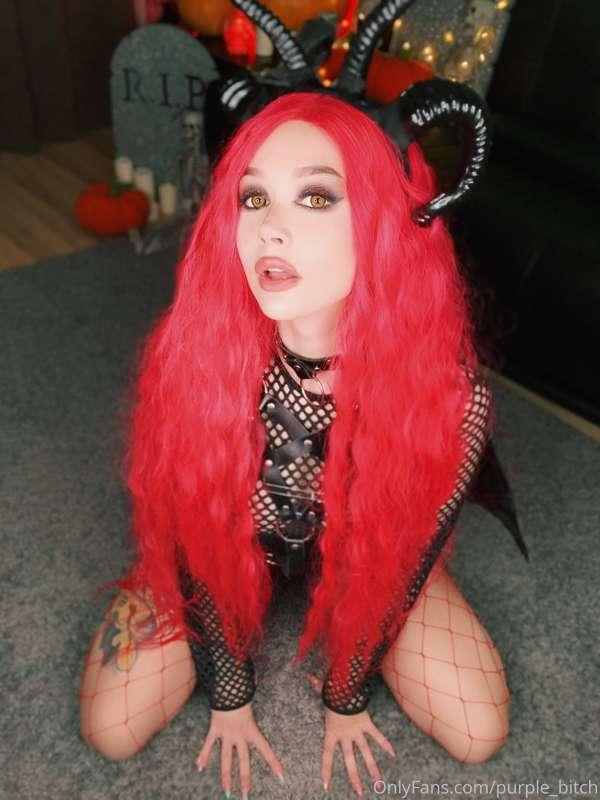 I’m ready for Halloween👹