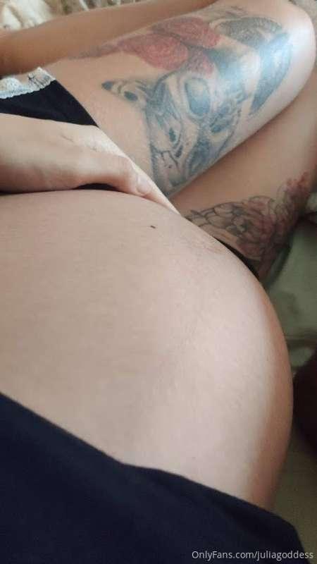 I'm loving being pregnant and in 3 weeks I won't be anymore ..