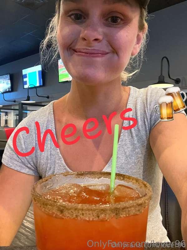 💕 Happy Friday! Cheers 🍻🍻💕❤️Kc