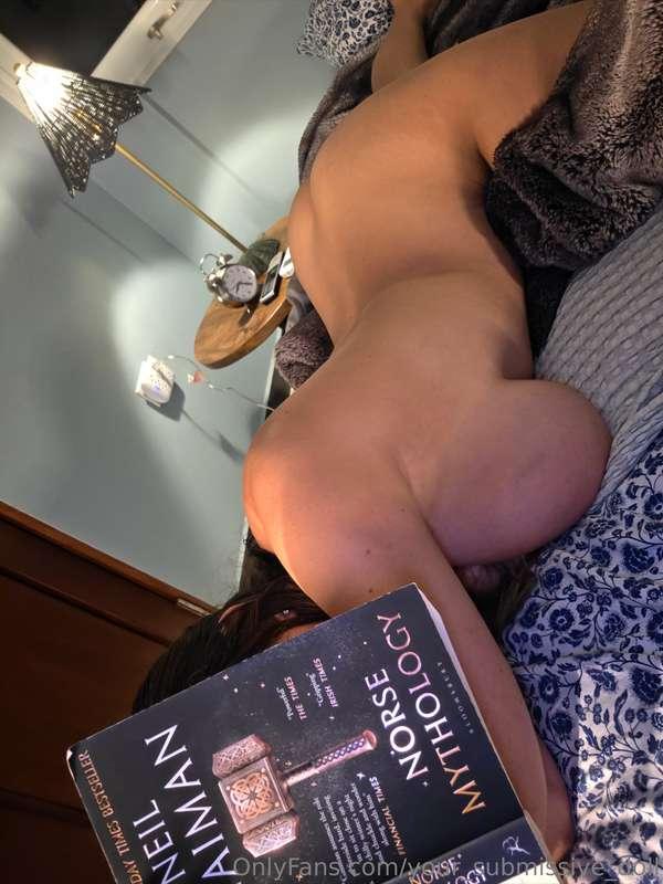 Want me to read to you? 🥰📚