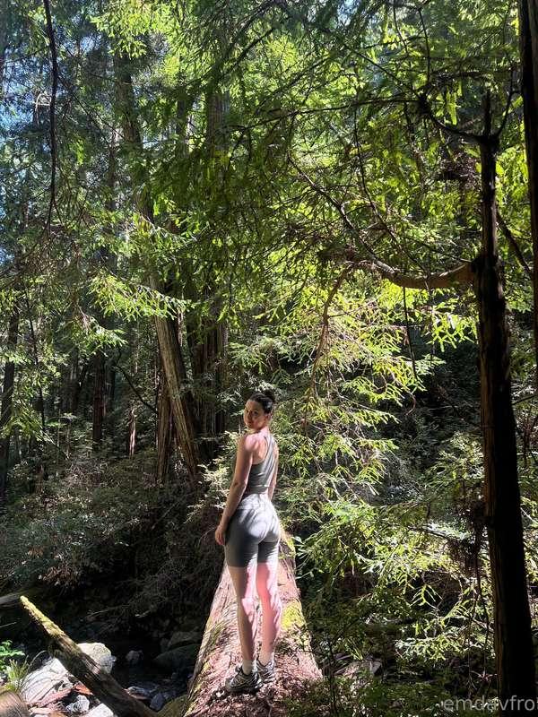 Happy Earth Day 🌎 took my big booty hiking for 5 hours yeste..