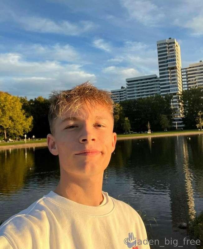do you remember this oneeee guy from school you've always be..