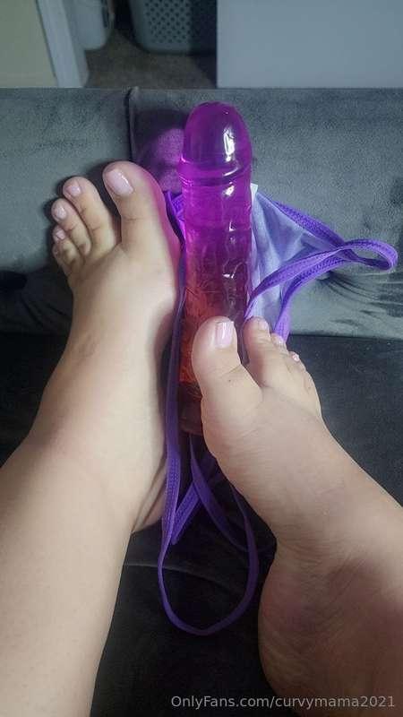 Do i have any feet fans? 👣