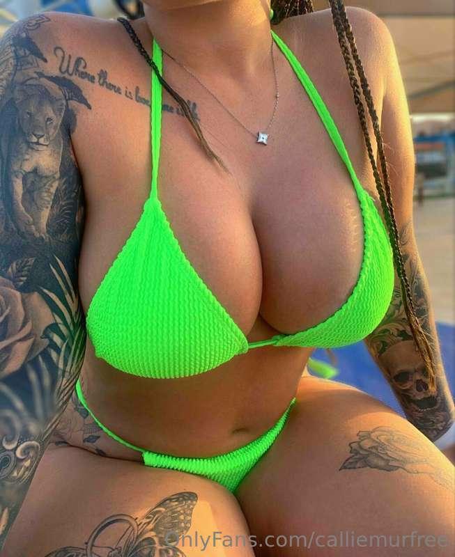 I KNOW YOU'RE SECRETLY INTO DOMINANT WOMEN 😈 
GODDESSLOLA
‼️..