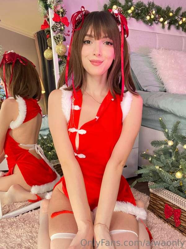 Time to show you my Christmas outfit!🎄
Let’s start from dres..