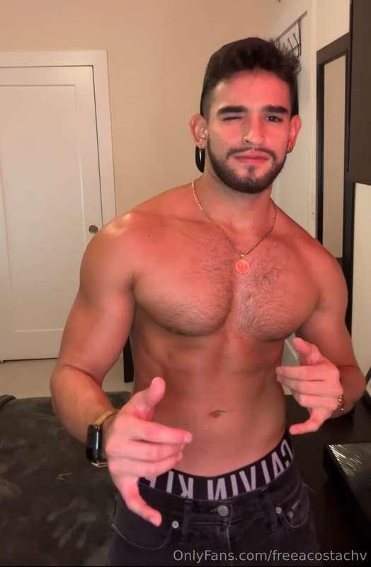 Hola😍