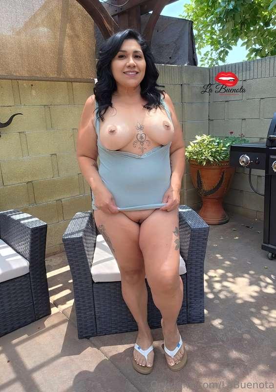 Good Morning Loves 😍😘. The weekend is here! Should I BBQ In ..