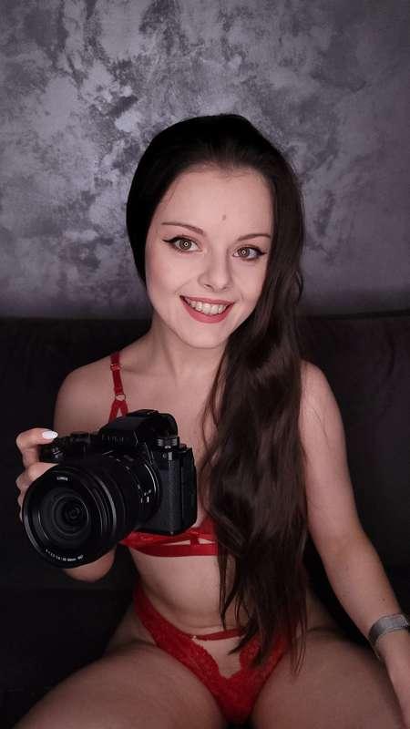 Here's my new BBC (big black camera) hahaha

Let's see what ..