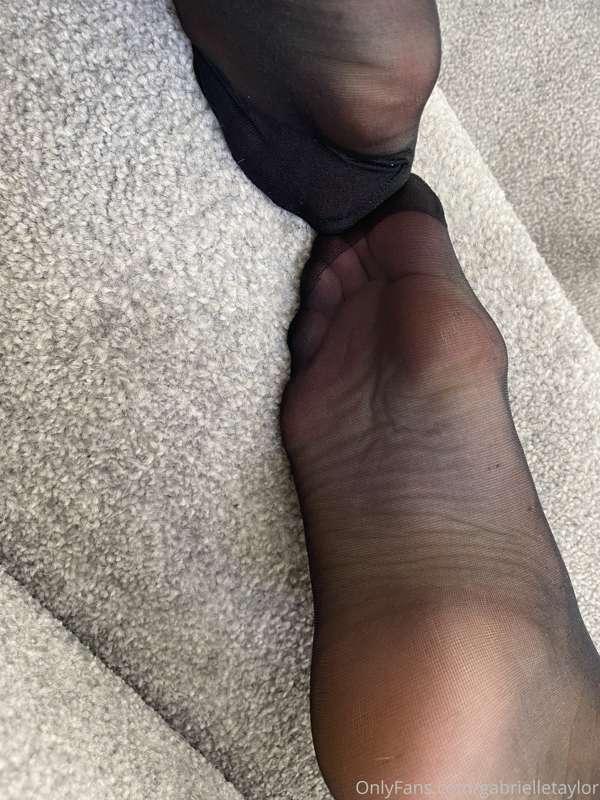 Nylon feet 😲