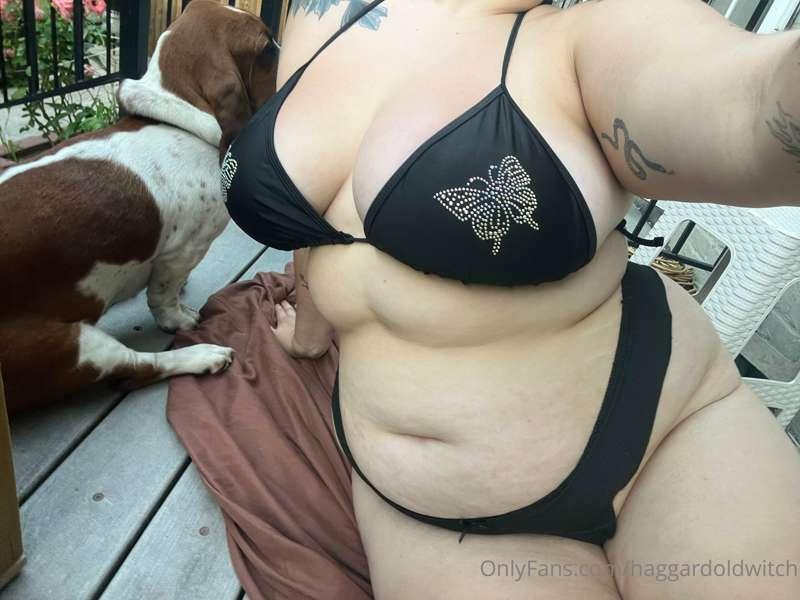 belly content:) shoutout Sadie in the back lmao
