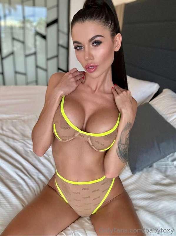 Always horny 🍒
@roxxolana  and having fun 🤤
💋 ready 
@roxxol..