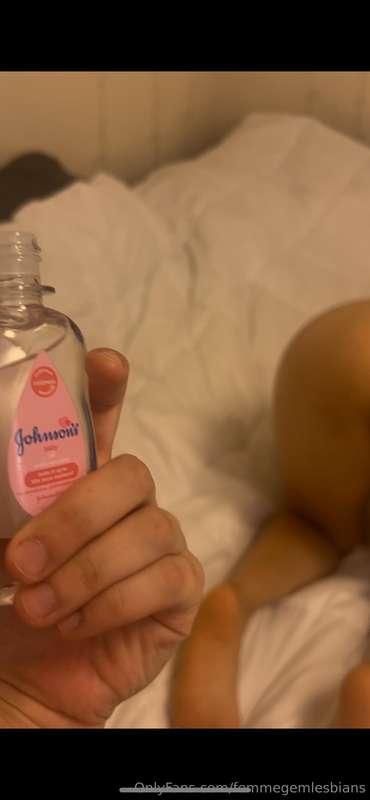 Now it’s Diamond’s turn for me to lather her ass up with bab..