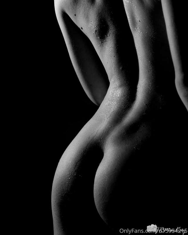 More body scapes.