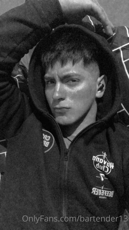 Honey, do you want me to send you my Snapchat? So you can se..