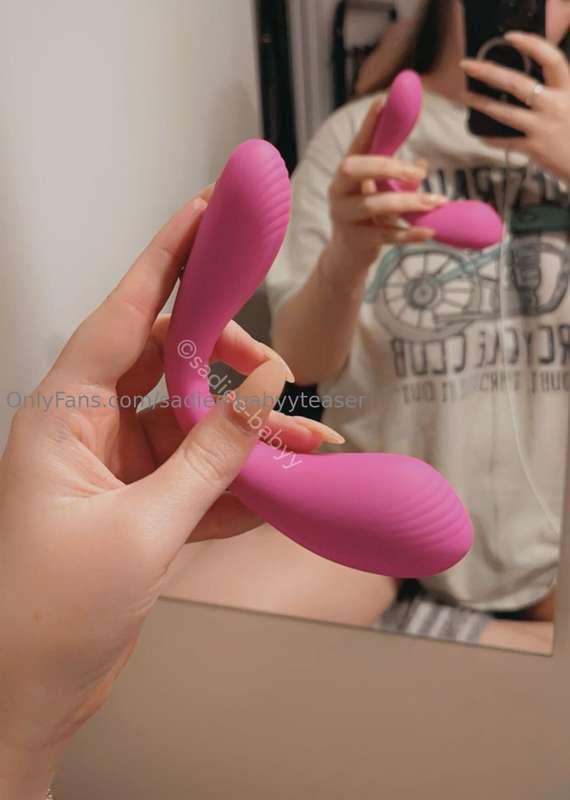 Want to unlock daily NSFW content? Over 4500 videos + photos..