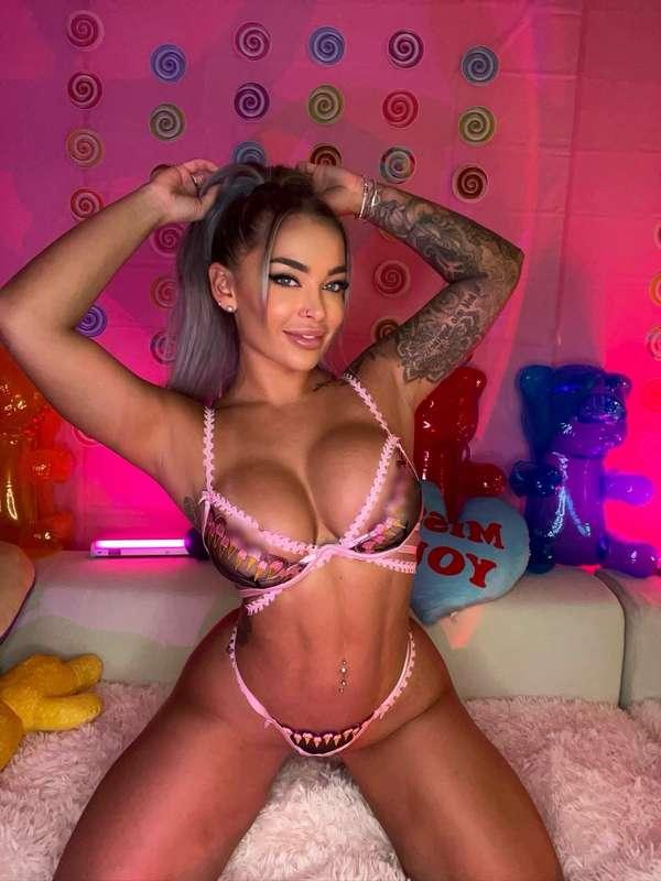 Good morning daddy, are you happy to see me? 😈